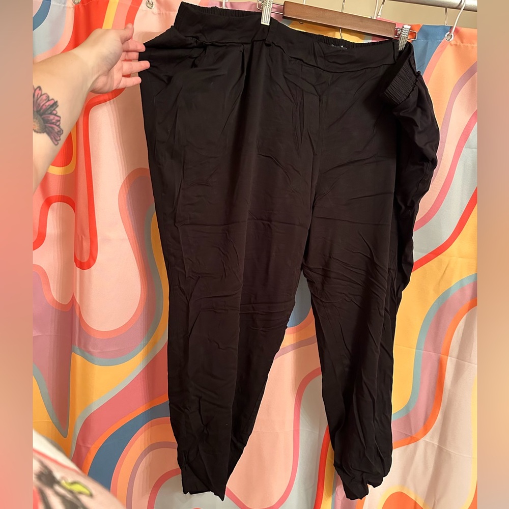Torrid Lightweight Black Dress Pants / Joggers Size 6